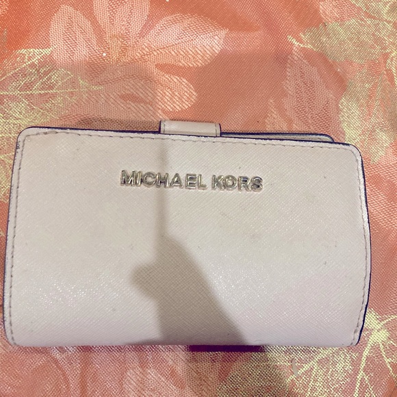 Michael Kors Jet Set Travel Double Zip Wallet